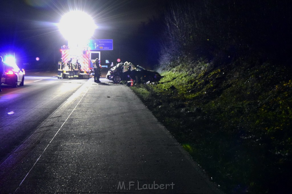 Schwerer VU A 4 Rich Olpe kurz vor AS Koeln Klettenberg P013.JPG - Miklos Laubert